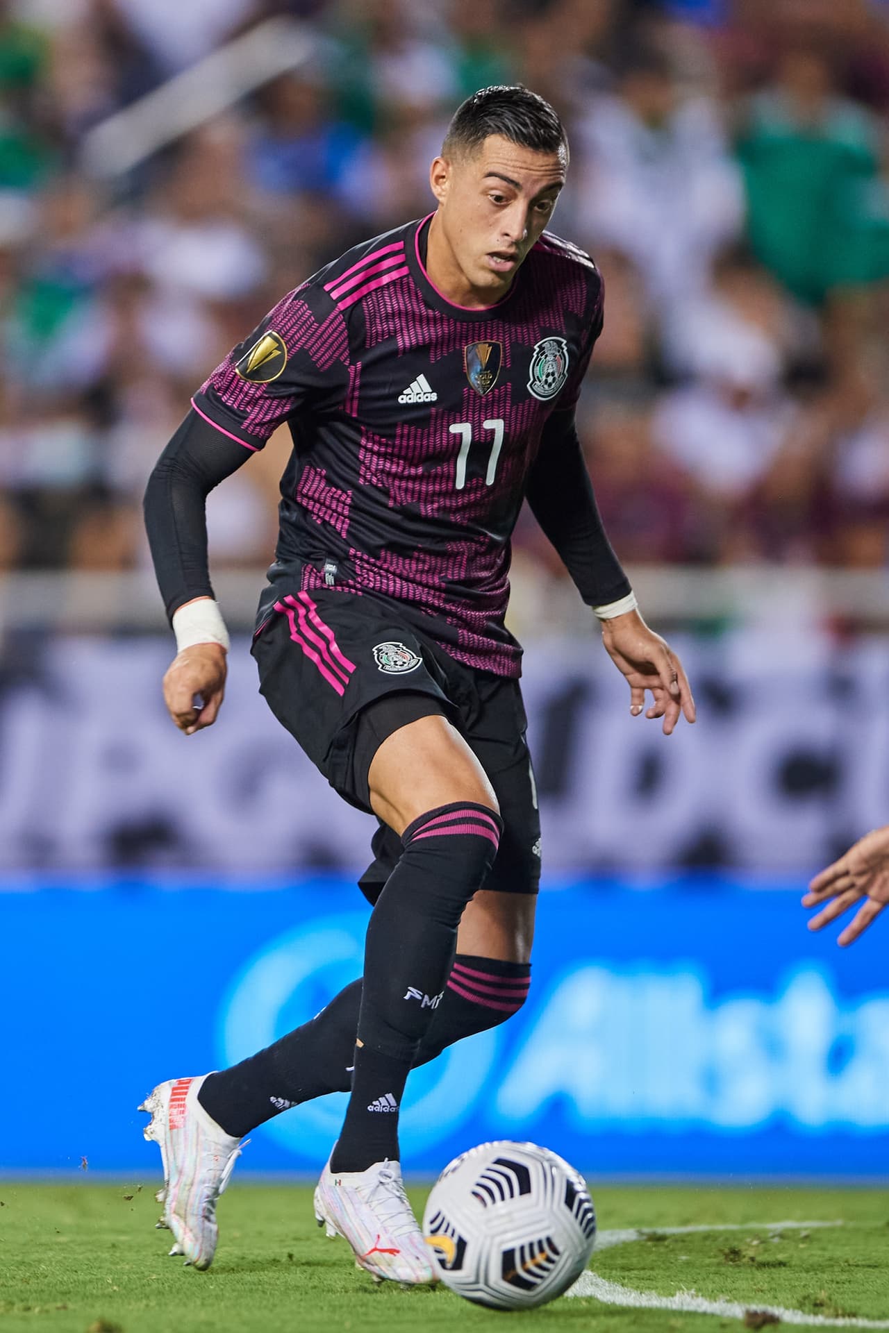 Rogelio Funes Mori falló un par de jugadas claras, no tuvo su mejor noche.