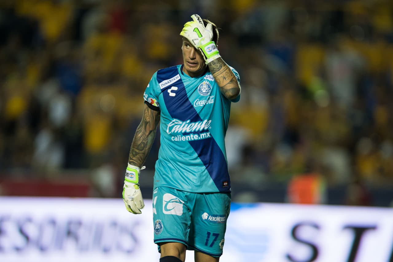 Action photo during the match Tigres vs Puebla, Corresponding for Week 9 of the 2016 Apertura League BBVA Bancomer MX at the Universitary Stadium. Foto de accion durante el partido Tigres UANL vs Puebla, Correspondiente a la Jornada 9 del Torneo Apertura 2016 de la Liga BBVA Bancomer MX, en el Estadio Universitario, en la foto: Cristian Campestrini de Puebla 17/09/2016/MEXSPORT/Jorge Martinez