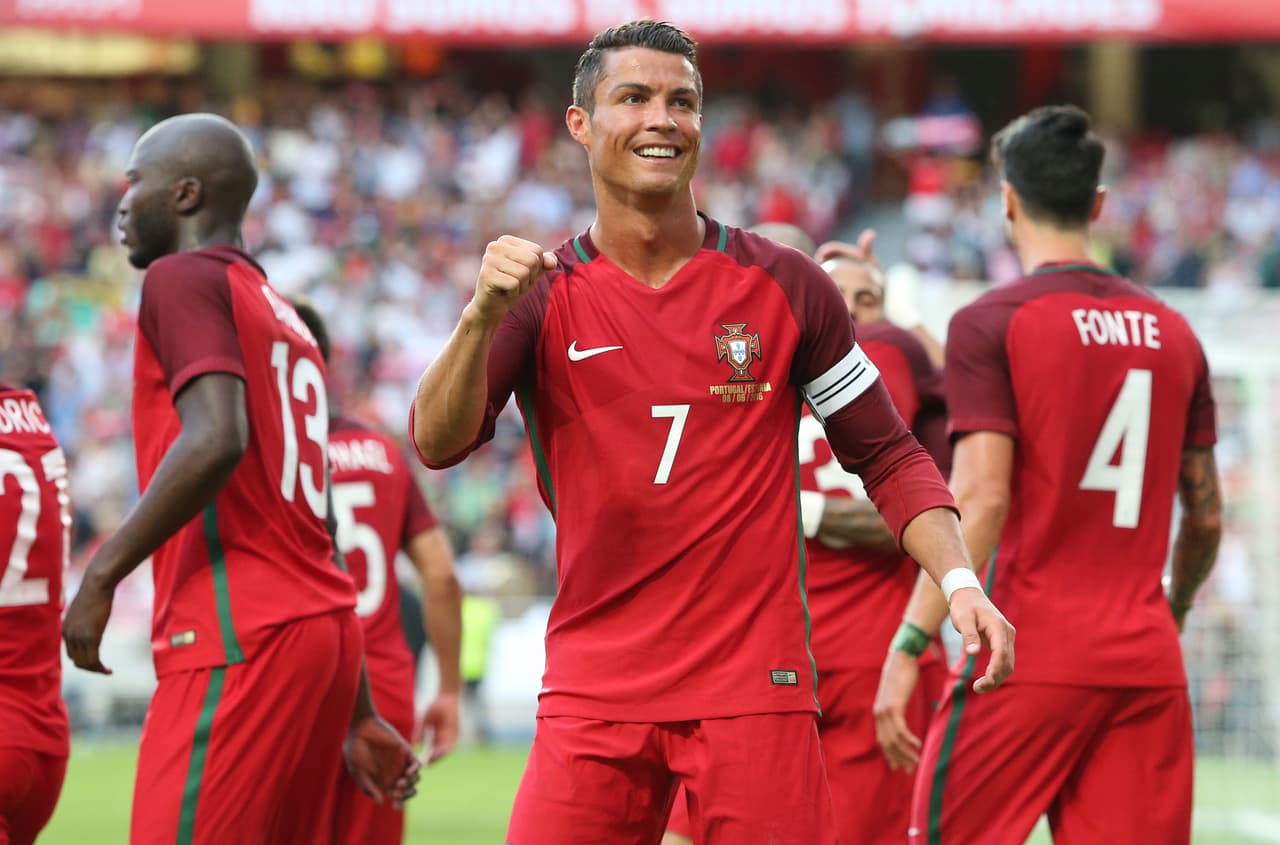 Portugal aplastó 7-0 a Estonia con doblete de Cristiano Ronaldo rumbo a la Eurocopa