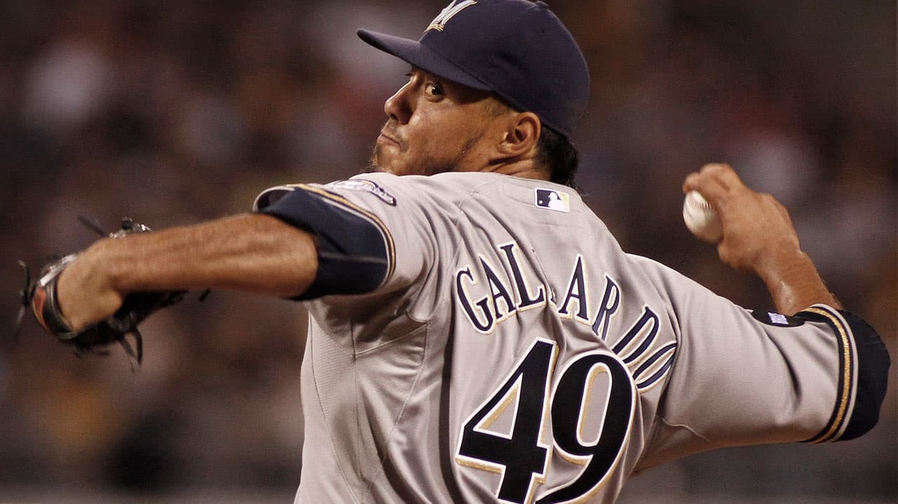 El serpentinero mexicano recibirá un reconocimiento a su carrera y estará en el Muro de Honor del Miller Park, casa de los Milwaukee Brewers.
<br>