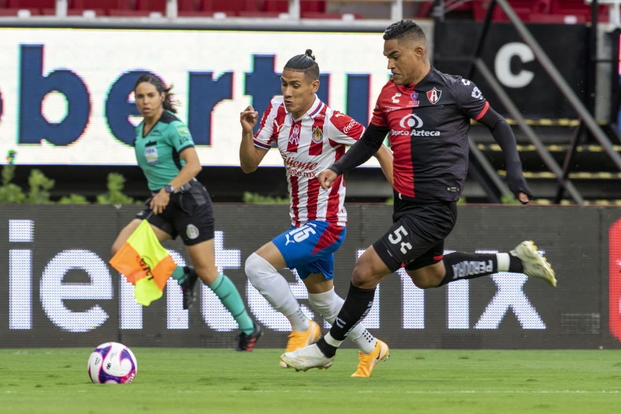 El rebaño generó oportunidades de peligro más pronto que los rojinegros.