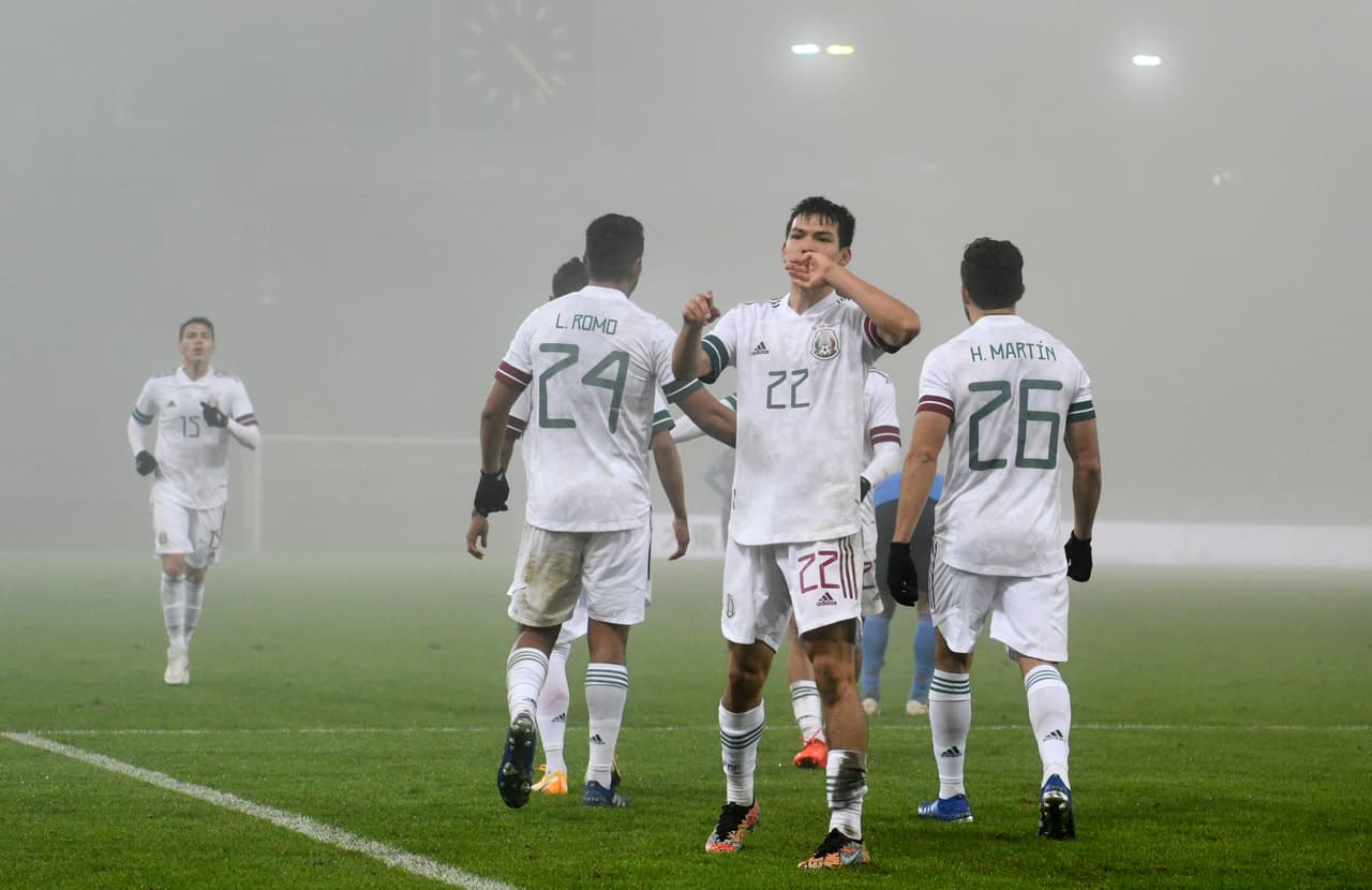 Chucky metió el segundo gol de México frente a Japón.