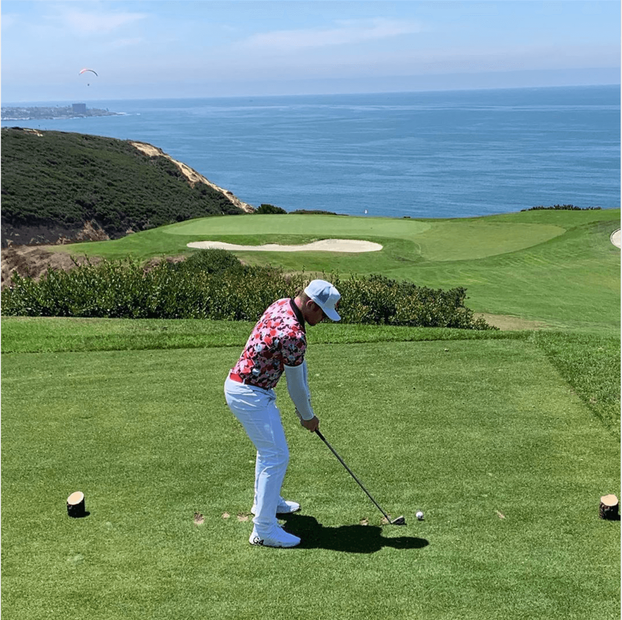 'Canelo' Alvarez se relaja cada vez que puede jugando golf.