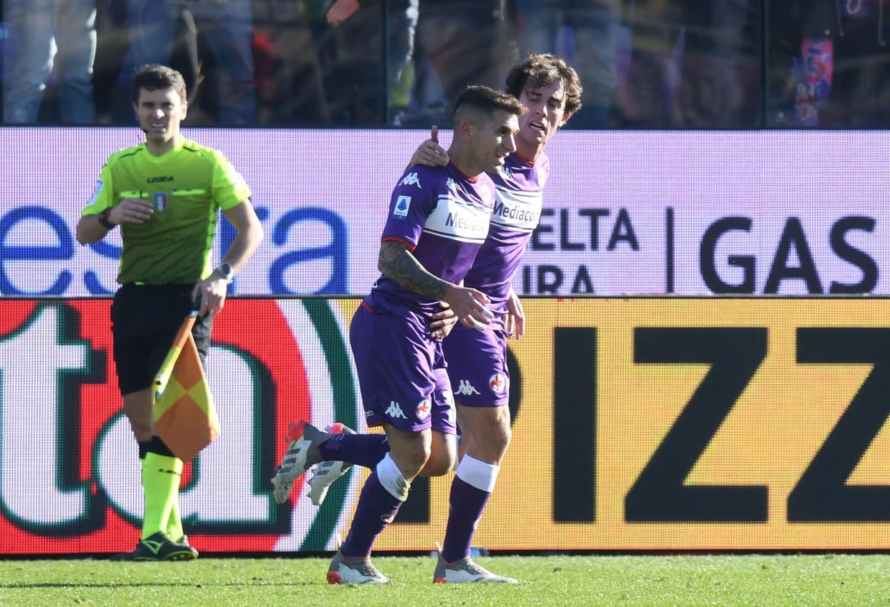 Fiorentina y Sassuolo empataron 2-2 en la J18 de la Serie A. Con este resultado, la Fiore se coloca en la sexta posición de la tabla y clasificar por encima de la Juventus.