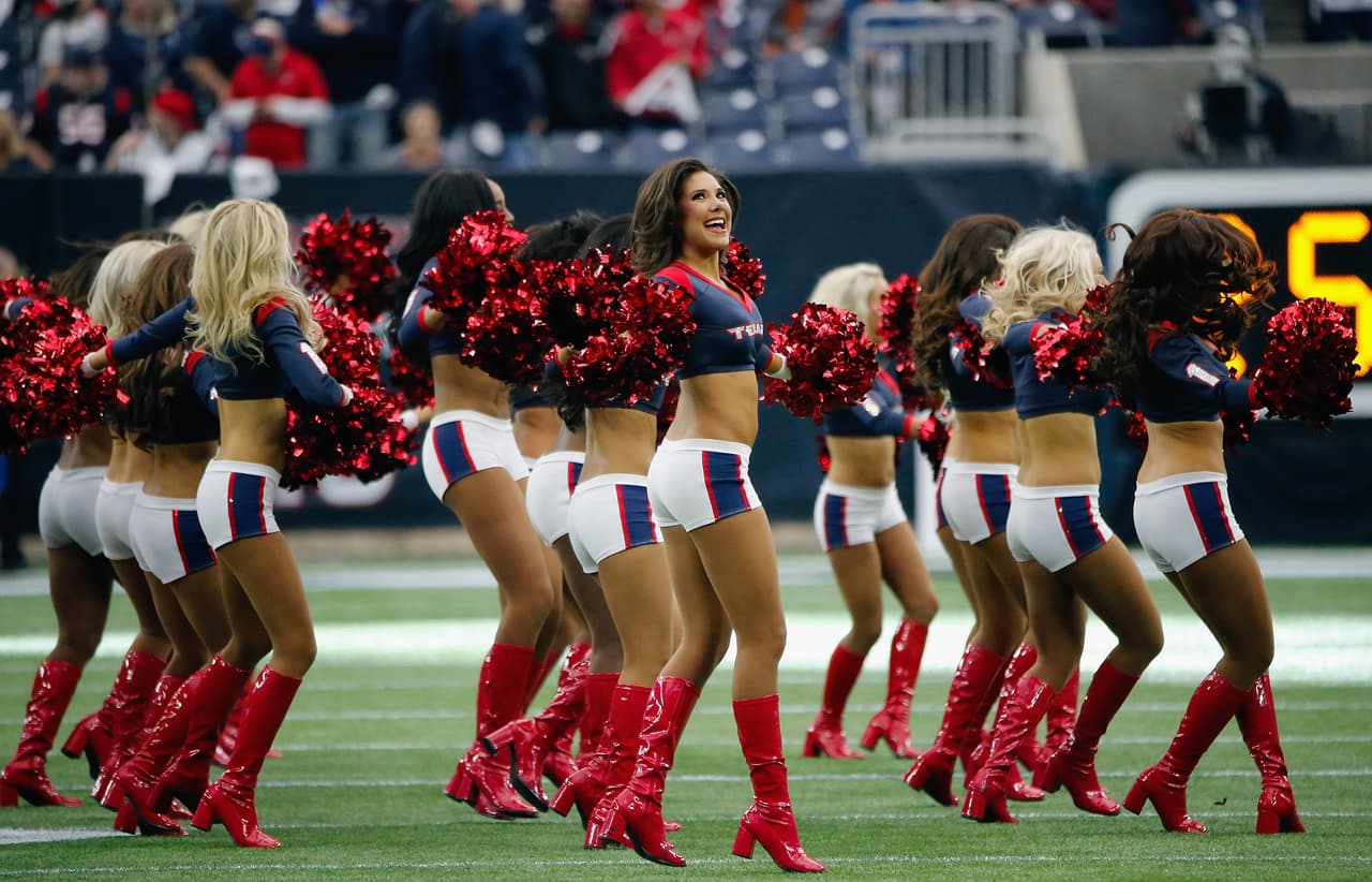 Las bellezas de los Houston Texans durante el partido de comodines ante los KC Chiefs.