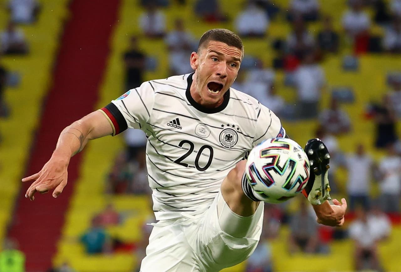 Francia derrota a Alemania en su debut en la Euro 2020 con marcador de 1-0. El primer y único tanto del encuentro fue un autogol por parte de Matts Hummels durante el primer tiempo, dandole la victoria a 'les Bleus' e inicia el campeón del mundo con el pie derecho.