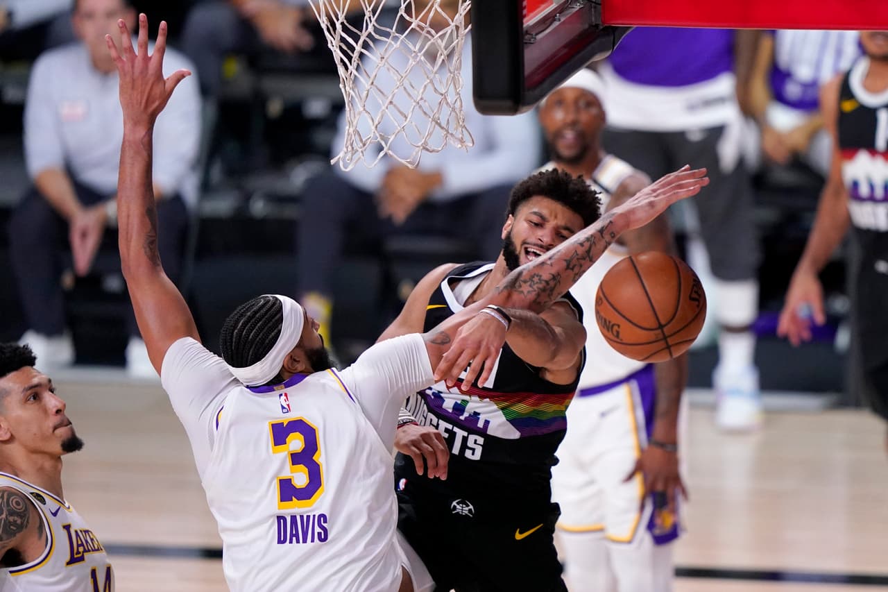 Los Nuggets despiertan en el momento indicado y vencen a los Lakers 106-114 en el juego tres de las finales de conferencia.