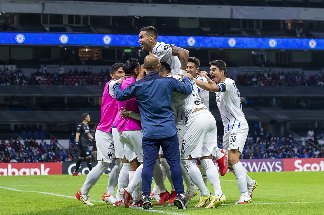 Con doblete de Rogelio Funes Mori y goles de Maximiliano Meza y Duván Vergara, Monterrey golea a CRuz Azul 1-4 y se mete a la final de la Concacaf Liga de Campeones.