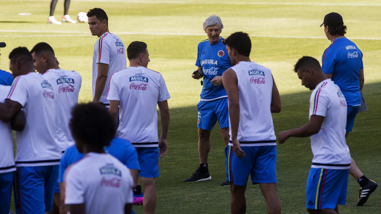 "James, en cuanto tiene oportunidades, se brinda. Pero no es la primera vez que hay grandes talentos que en determinados lugares pueden sentirse frustados porque no coinciden los estilos o las afinidades futbolísticas", expresó Pékerman.