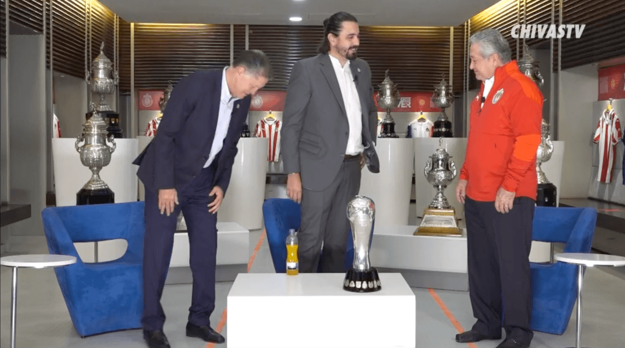 Así se vivió la Víctor Manuel Vucetich como nuevo timonel del Rebaño Sagrado. ¿El ‘Midas’ podrá con este nuevo reto en su carrera?