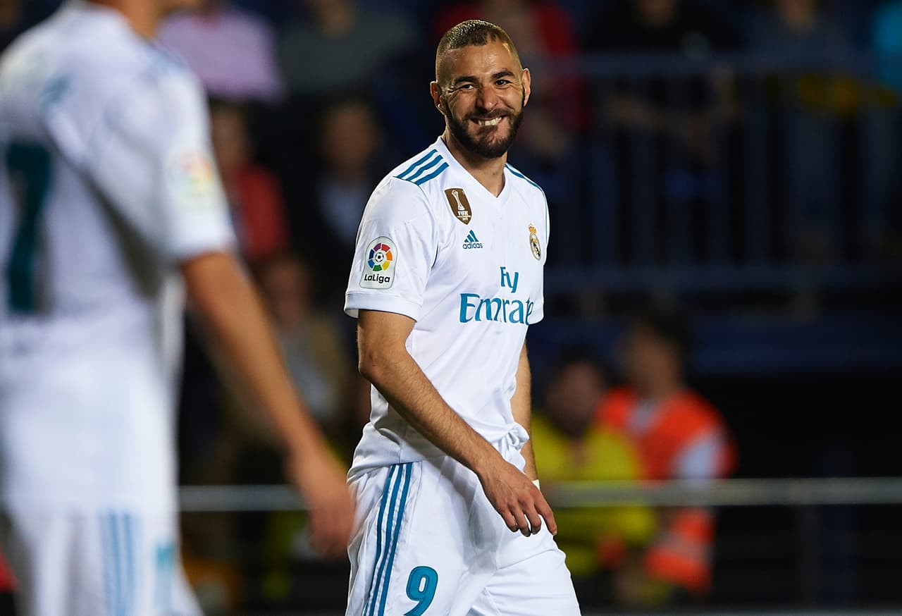 VILLARREAL, SPAIN - MAY 19: Karim Benzema of Real Madrid reacts during the La Liga match between Villarreal and Real Madrid at Estadio de La Ceramica on May 19, 2018 in Villarreal, Spain. (Photo by Manuel Queimadelos Alonso/Getty Images)