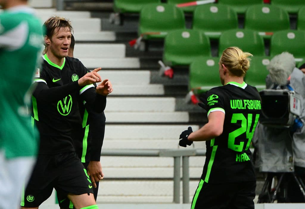 Werder Bremen cayó en casa 1-2 ante Wolfsburg. Los visitantes llegaron a 51 puntos en zona de competiciones de la UEFA; Werder Bremen se quedó en 30.