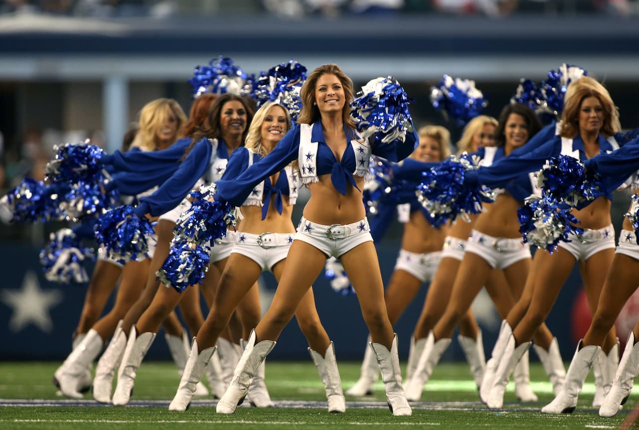 Las cheerleaders de los Dallas Cowboys cautivaron en Día del Pavo, Checa lo mejor de ellas.