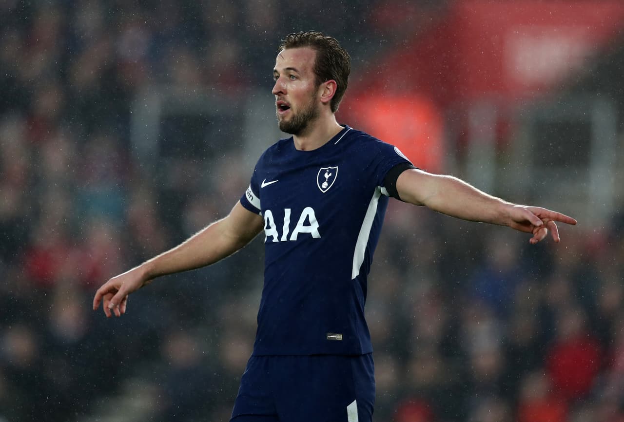 El goleador Harry Kane ya le habría comunicado al Real Madrid que quiere unirse a su plantel. La oferta del club merengue sería de más de 220 millones de euros.