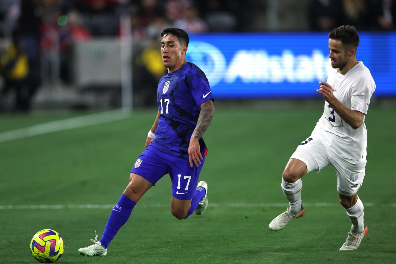 Brandon Vázquez anotó el 1-0, pero Luka Ilic y Veljko Simić rescaraton la victoria 1-2 de Serbia ante Estados Unidos en partido amistoso en el BMO Stadium.
