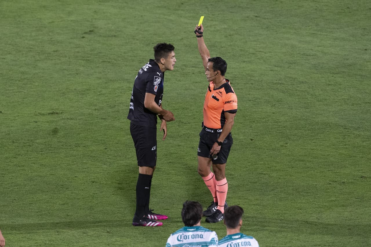 Eduardo Aguirre y Ayrton Preciado son los encargados de consumar la voltereta 2-1 sobre Santos y toman una ligera ventaja en las eliminatorias.