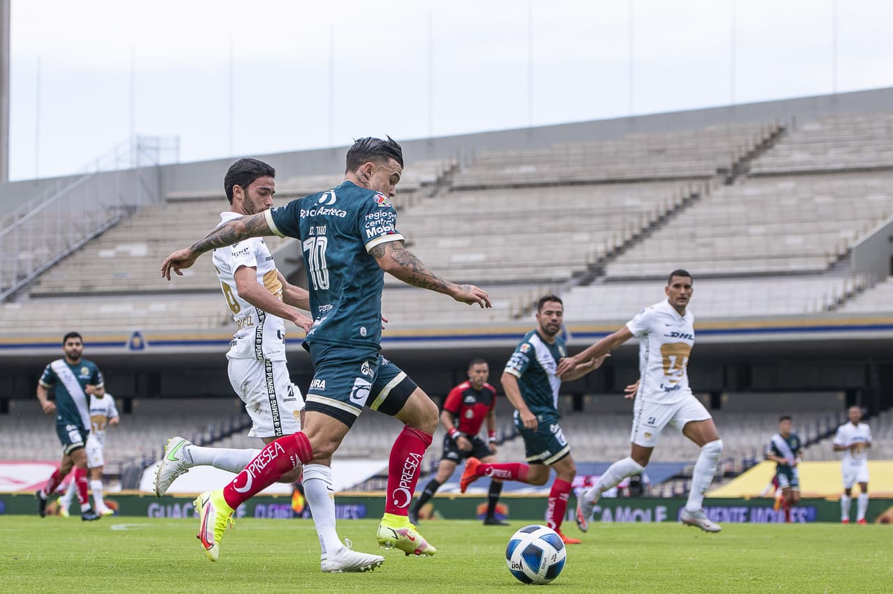 Pumas rompe su mala racha tras vencer 2-0 a Puebla en Ciudad Universitaria durante la Jornada 6 del Apertura 2021. La primera anotación fue por parte de Washington Corozco al 74' y, con penalti, Juan Ignacio Dinneno convirtió al 81.