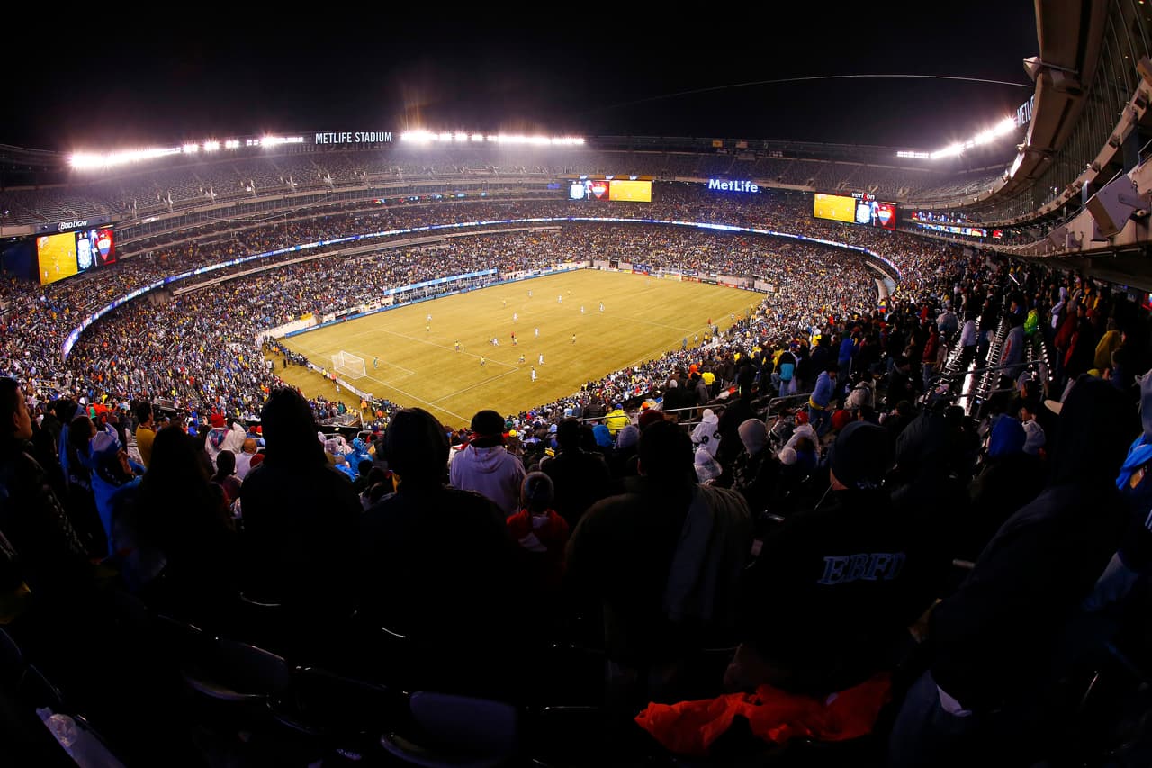 El MetLife Stadium es de los reciente construcción en la unión americana y puede albergar más de 82 mil personas. Fue inaugurado el 7 de amyo de 2010.