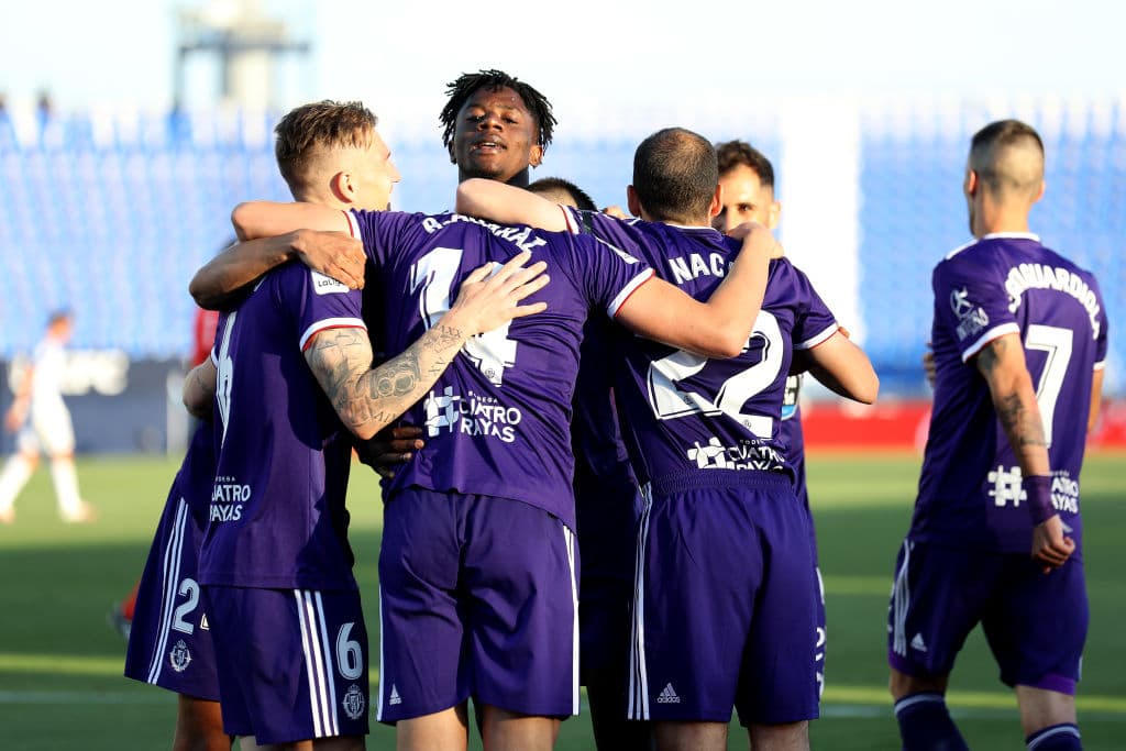 Con goles de Rubén Alcazar y Enes Unal, el Real Valladolid logra imponerse en su visita al Leganés.