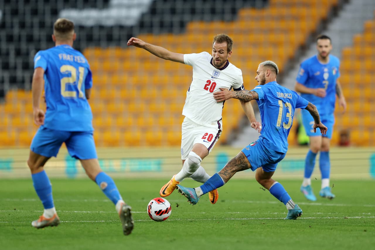 Inglaterra e Italia empataron sin goles en el Molineux Stadium, casa del Wolverhampton.