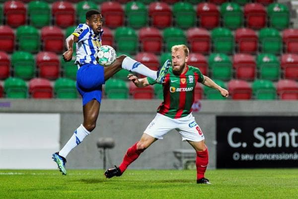 El Porto se impone a Marítimo 2-1, cerrando la Jornada 20 de la Liga de Portugal. Los goles para los 'Dragones Azules' corrieron a cargo de Matheus Uribe al minuto 14 y un penal de Otavio da Silva Monteiro al minuto 94, ayudó a que el equipo sumara los 3 puntos. Jesús 'Tecatito' Corona jugó los 90 minutos.