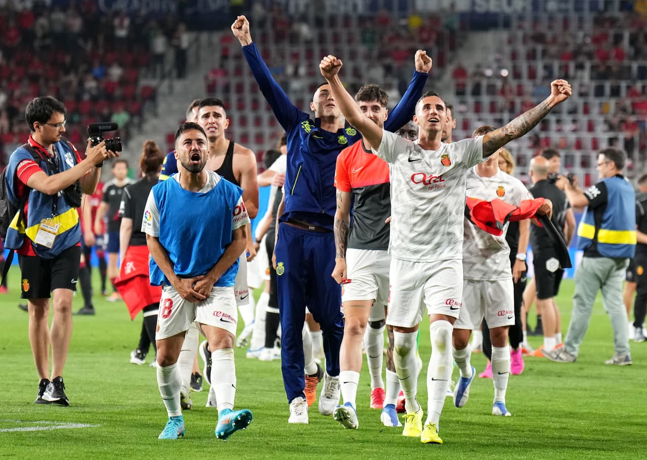 Mallorca sacó el triunfo en su visita al Osasuna y consiguieron mantenerse en Primera División.