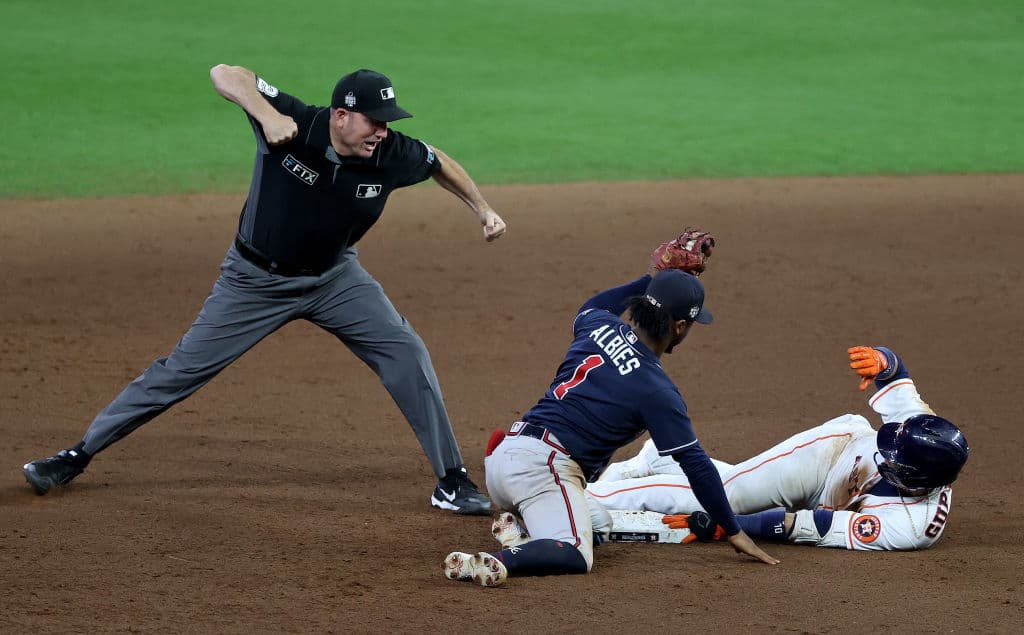 Los Braves controlan el partido de principio a fin y con un marcador de 6-2 a favor se quedan con el juego 1 de la Serie Mundial.