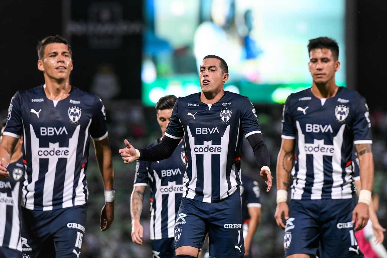Monterrey sacó un triunfo de último minuto ante un equipo de Santos que está en un bache y no encuentra el triunfo.