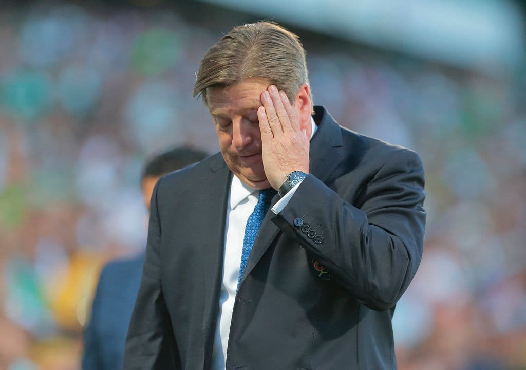 Una controversia sacó al 'Piojo' como técnico de México y esa parece ser su carta en contra. La polémica podría afectar el proceso.