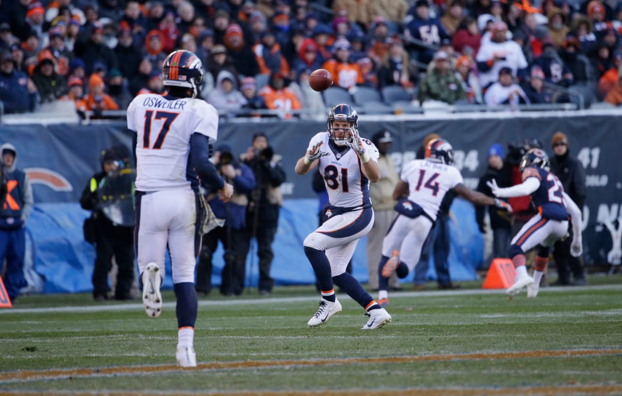 Brock Osweiler debutó como titular con una agónica victoria de los Broncos por 17-15 sobre los Bears y estas son las mejores imágenes del encuentro.