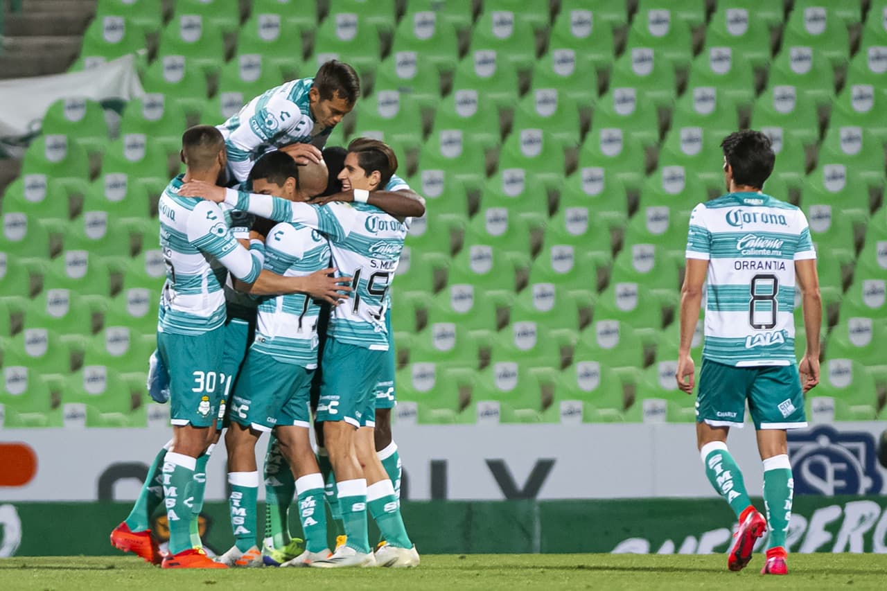 Con gol de Matheus Dória al 60', Santos vence 1-0 a Monterrey y se situan en la cuarta posición con 12 unidades. Los Rayados se quedan en la quinta plaza con 10 puntos, aunque al los regios les falta jugar un partido para igualar a los demás equipos.