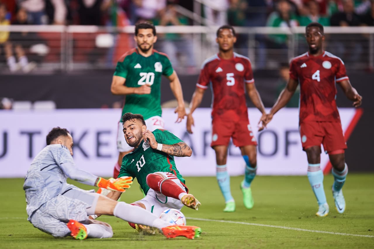 ¡Llenos de dudas! México no supo mantener una ventaja de dos goles y Colombia vino de atrás para llevarse el triunfo con un golazo de Wilmer Barrios.
