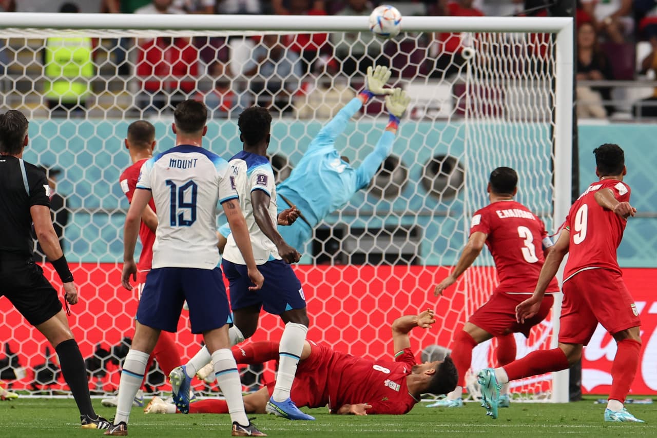La Selección de Inglaterra luce con goleada ante Irán en el arranque de la actividad del Grupo B.