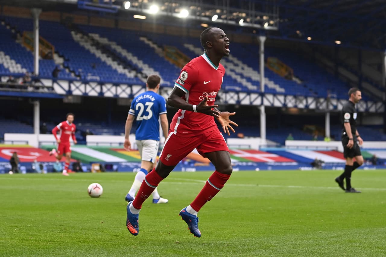 Sadio Mané (3’) abrió el marcador y Michael Keane (19’) empató el marcador. Mohamed Salah (72’) volvió la ventaja a los visitantes, pero Calvert-Lewin (81’) volvió a igualar los cartones. Richarlison (90’) salió expulsado en la recta final y James Rodríguez jugó todo el encuentro.