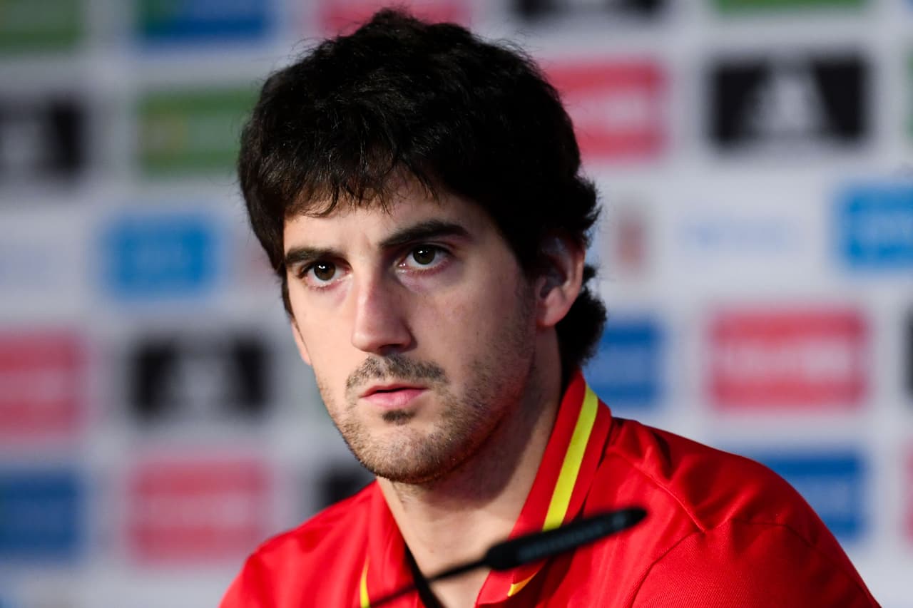 Defensa: Mikel San José (España)