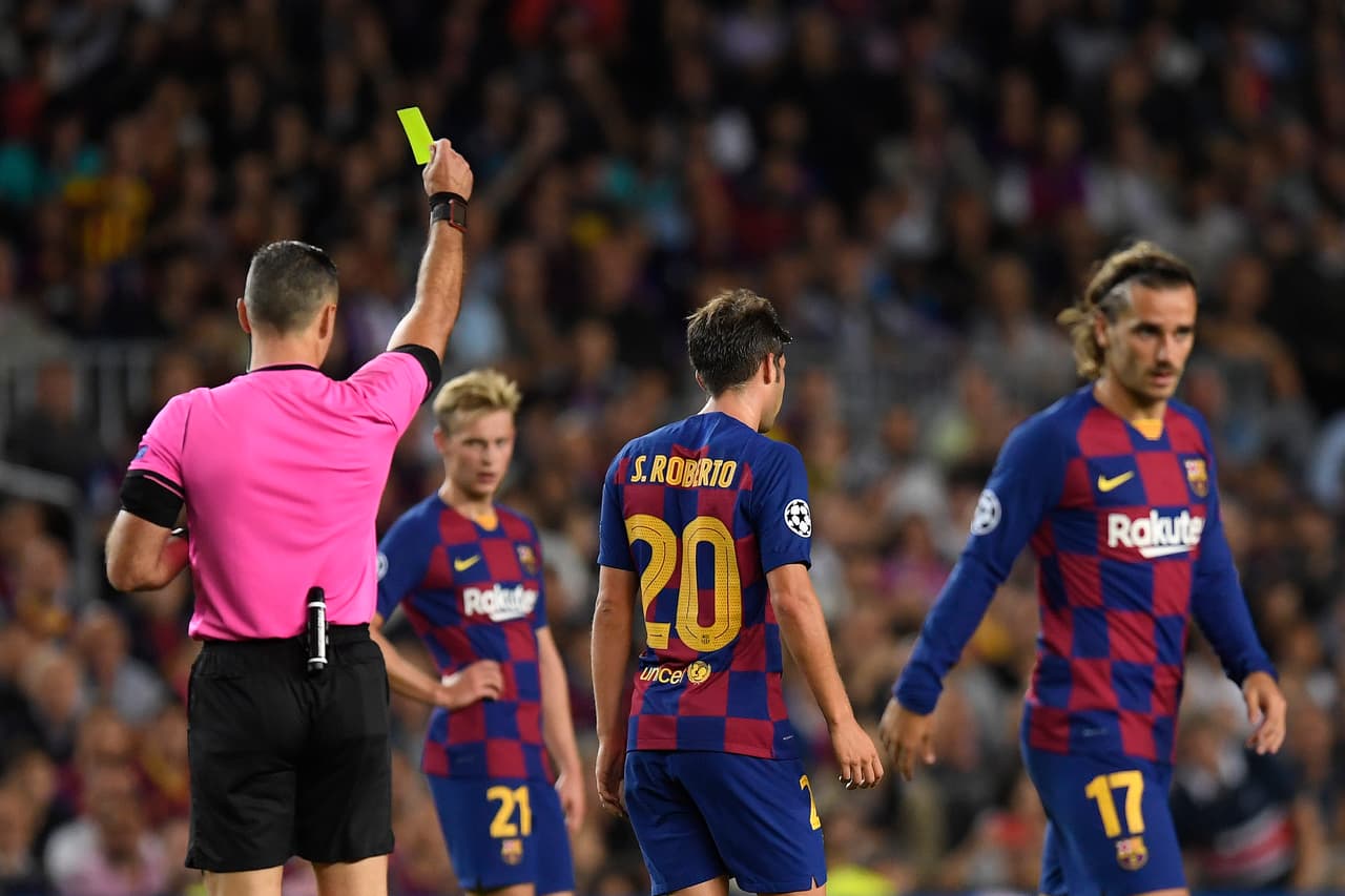 En la actual temporada inició con una lesión, sin embargo reaparece frente al Valencia y anota dos goles.