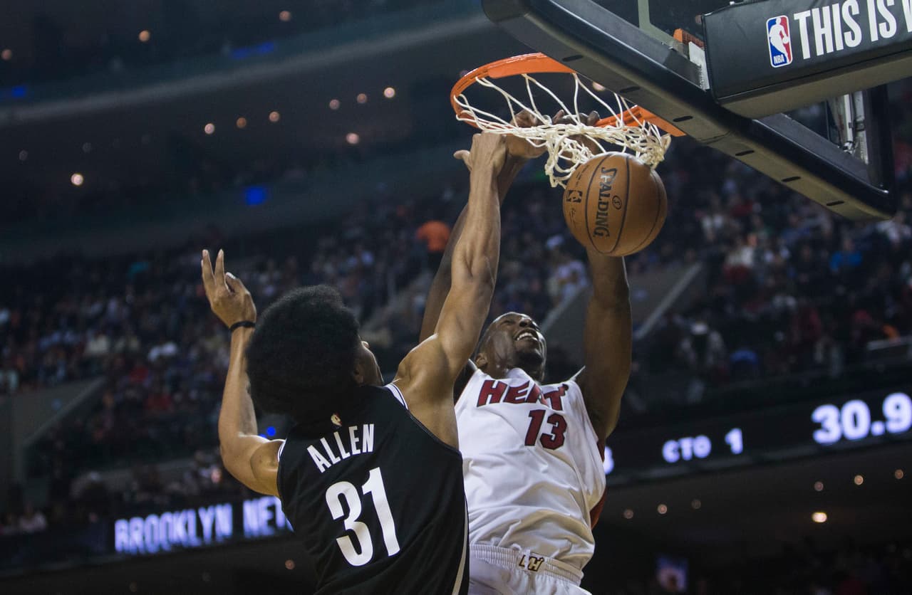 Disfruta de las imágenes del emocionante partido de temporada regular celebrado en Ciudad de México entre el Miami Heat y los Nets de Brooklyn.