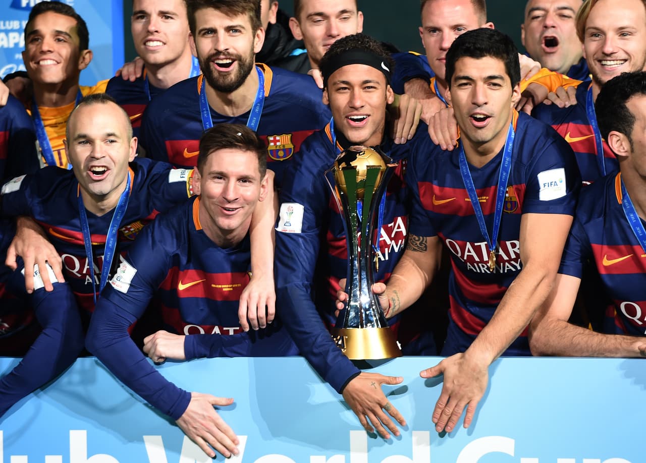 Barça aterriza en España con el título del Mundial de clubes