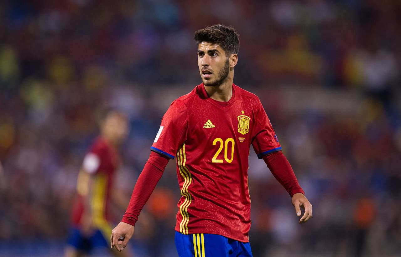 Asensio incendia redes sociales desde Jerusalén con un tweet