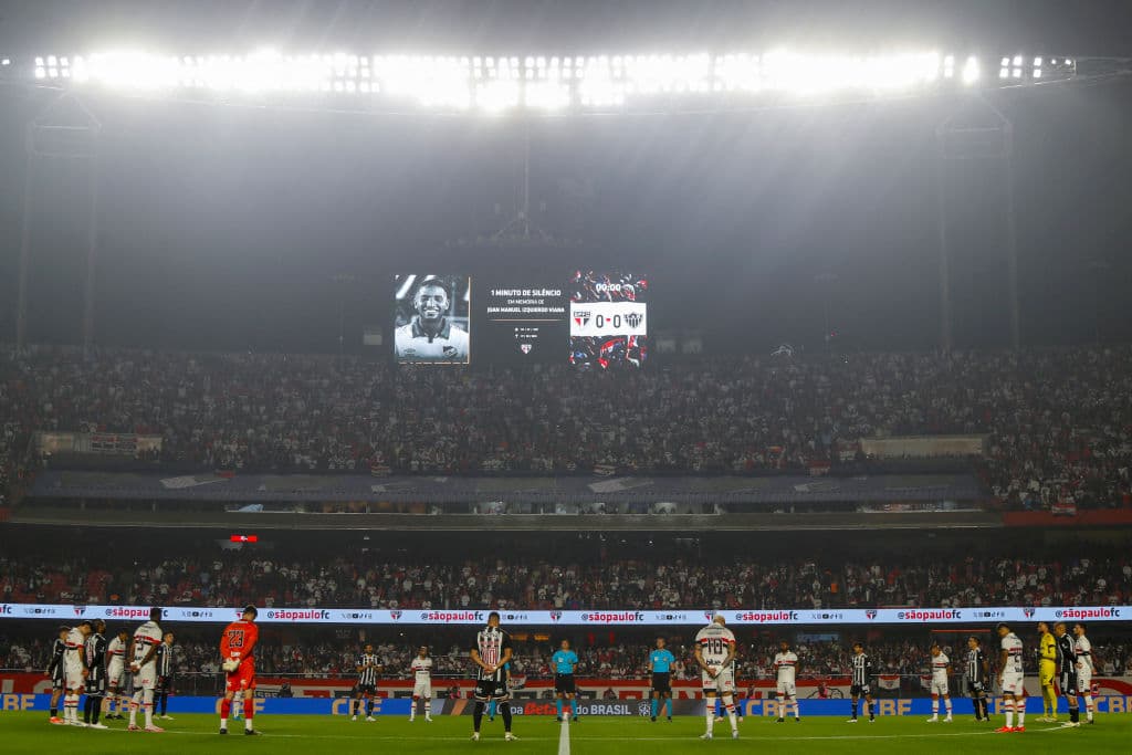 El emotivo homenaje que el Sao Paulo le rindió a Juan Izquierdo
