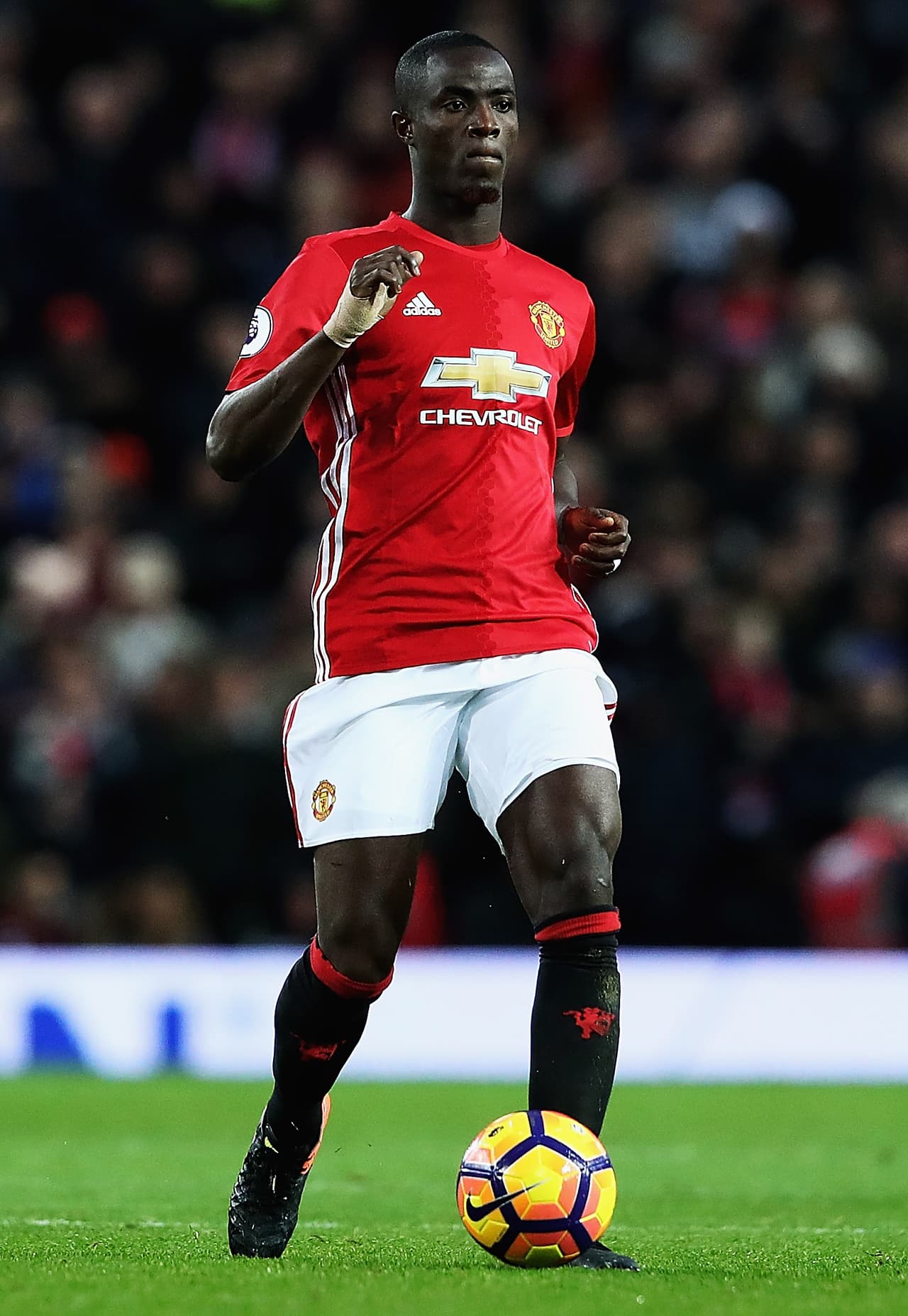 El marfileño Eric Bailly (Manchester United) es un jovencísimo defensor que se ha hecho con la confianza del siempre polémico José Mourinho.