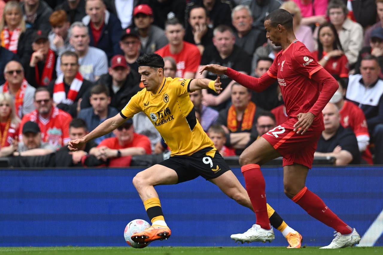 Liverpool logró sacar el triunfo ante el Wolverhampton pero no le alcanzó para quedarse con el título de Liga.