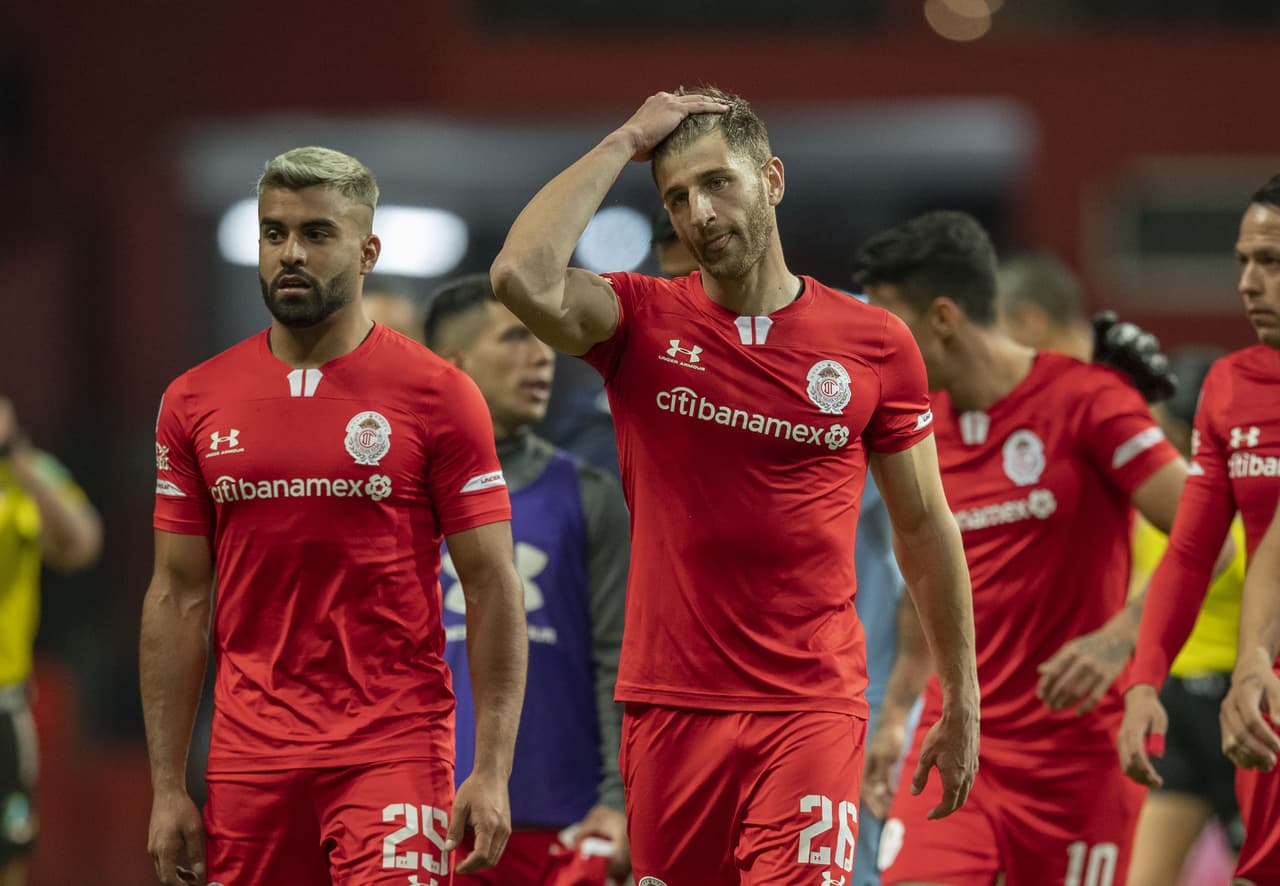 Los de casa se van tristes al vestidor tras ir perdiendo, pero confían en recomponer el rumbo.