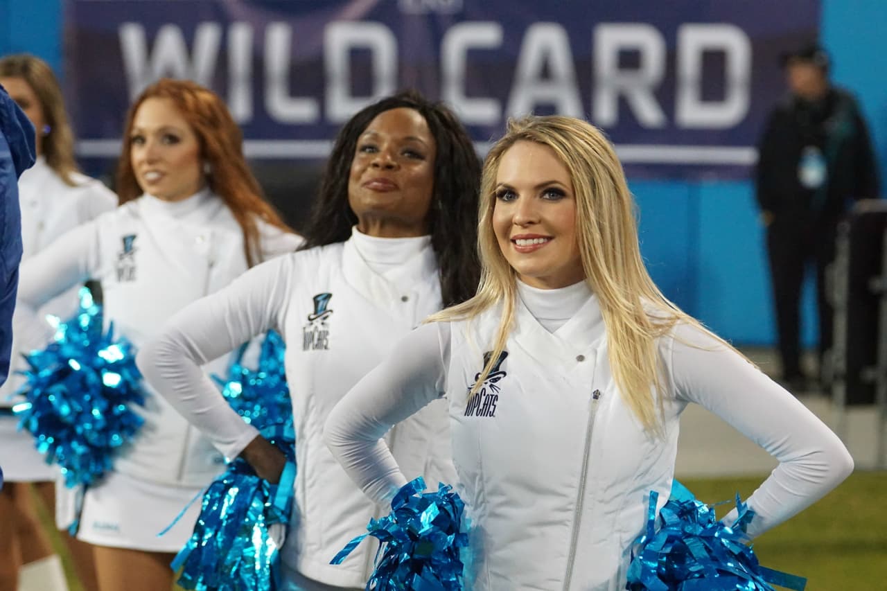 Ella es Madelyn, sexy Top Cat que se irá al Pro Bowl en Hawaii. Checa lo mejor de ella en la temporada.