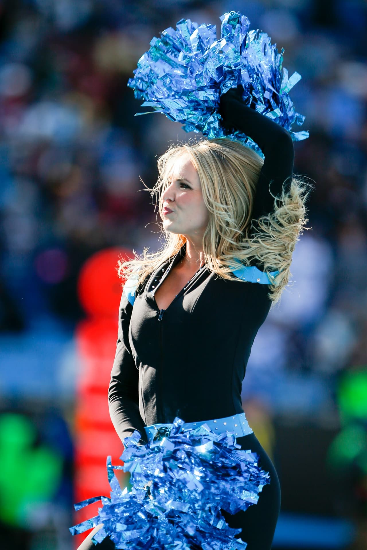 Ella es Madelyn, sexy Top Cat que se irá al Pro Bowl en Hawaii. Checa lo mejor de ella en la temporada.