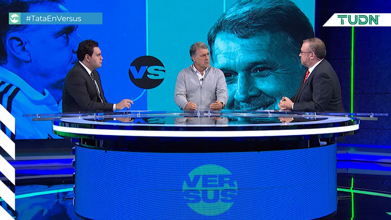 Gerardo Martino sufre por no tener a Carlos Vela
