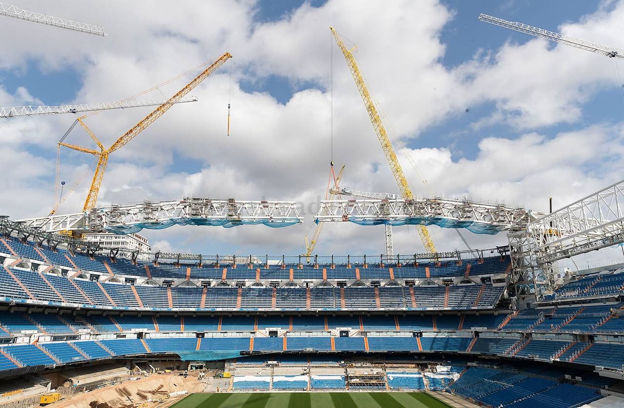 Las obras del Santiago Bernabéu continúan a marchas forzadas y ya se comienzan a completar estructuras importantes de la remodelación.