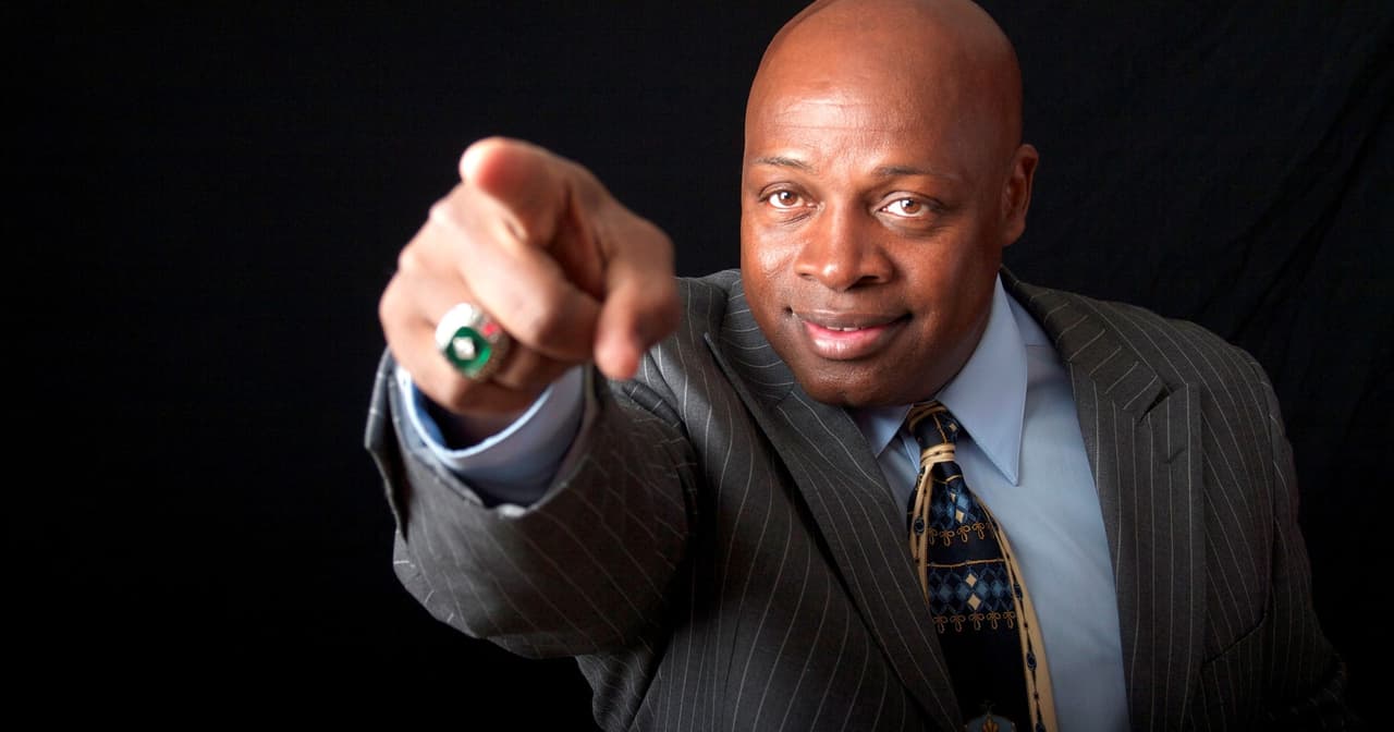 La acción del entrenador Carter ganó mucha publicidad y atención en los medios, pues consideraban que su método era muy extremo, pero el logró dejar claro el mensaje.