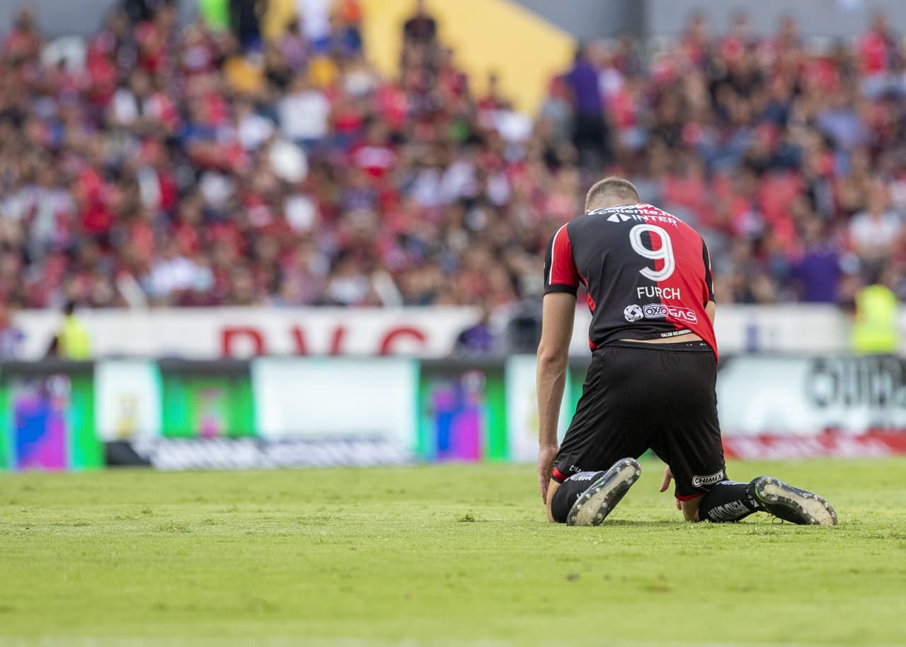 Jairo Torres, en su último patido con Atlas antes de ir a la MLS con el Chicago Fire, abrió el marcador antes de que el 'Diente' López igualara el marcador por la vía del penal en la agonía