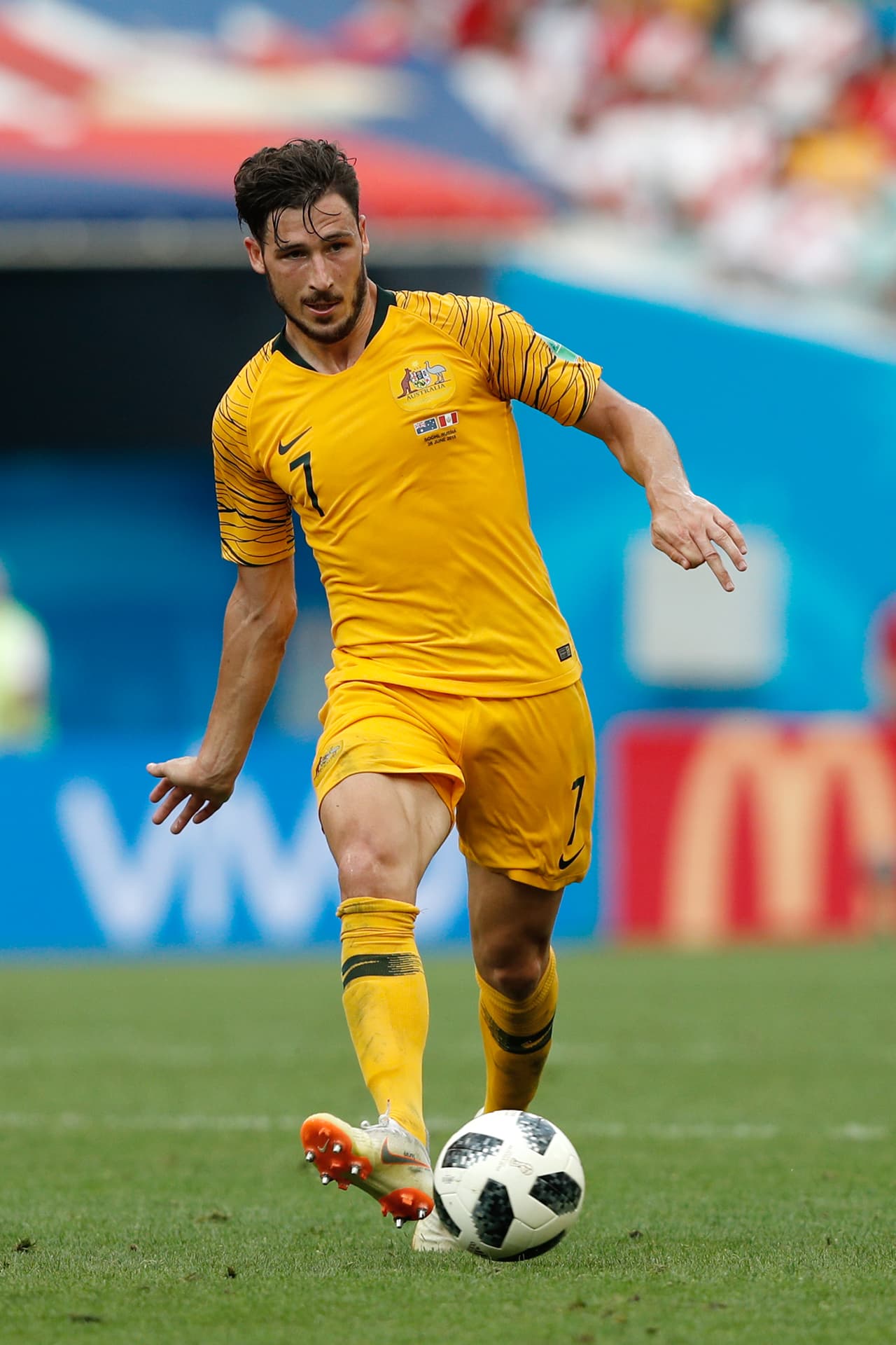 El australiano Mathew Leckie tendría una oferta del Genoa (Italia) para dejar el Hertha Berlín.